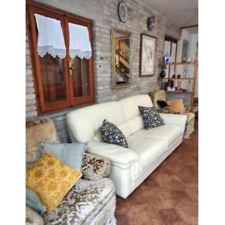 In Fano With Pool & Adriatic Views Holiday home Montemaggiore al Metauro