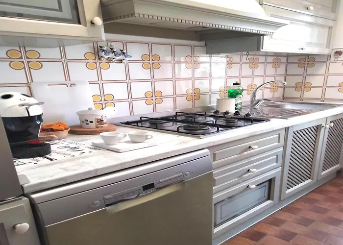 In Fano With Pool & Adriatic Views Holiday home Montemaggiore al Metauro